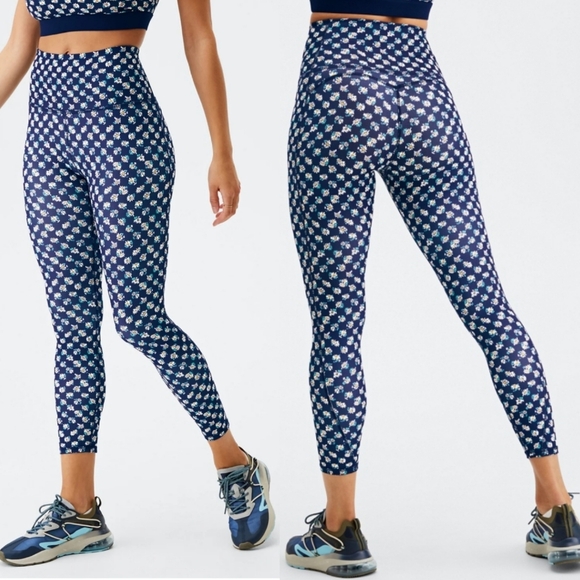 NWT Fabletics PureLuxe Ultra High-Waisted 7/8 Leggings in Daisy Field Large - Picture 2 of 11